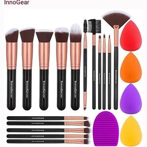 Inner Gear brand new make-up brushes includes compact cleaner.